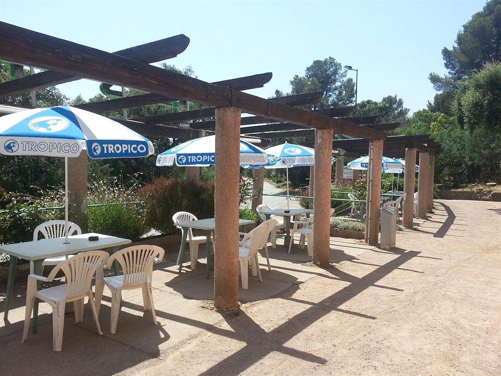 Hotel Restaurant Les 3 Chenes Fréjus Exteriér fotografie
