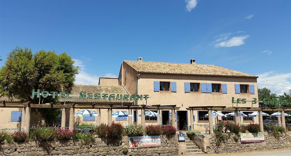 Hotel Restaurant Les 3 Chenes Fréjus Exteriér fotografie